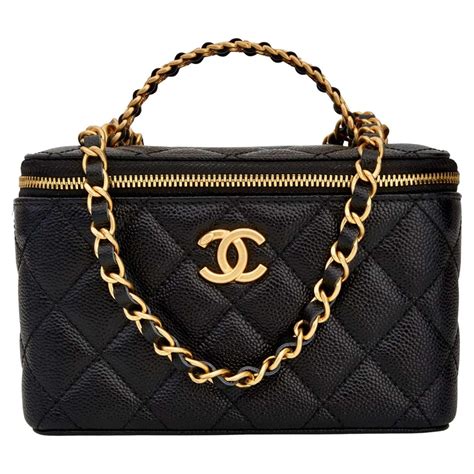 chanel 2022 vanity case|chanel vanity case with chain.